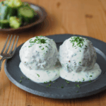 Comida a domicilio - Albóndigas de carne y arroz con salsa de yogur
