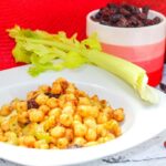 Comida a domicilio - Ensalada de garbanzos con tomates secos y pasas