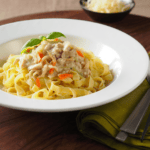 Comida a domicilio - Tagliatelle al ragú blanco