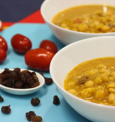 Sopa-de-garbanzos-al-curry-de-La-Grosella