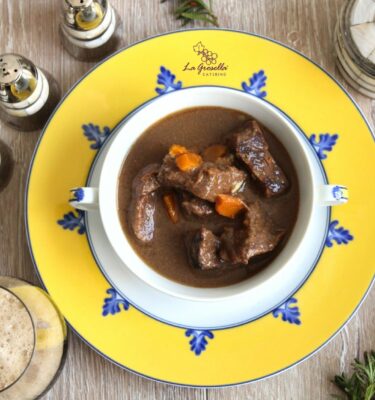 Ternera al estilo irlandés emplatado de La Grosella