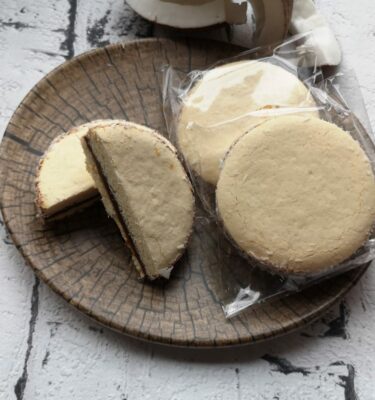 Alfajor de vainilla de dulce de leche