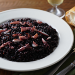 Comida a domicilio - Arroz negro con calamares
