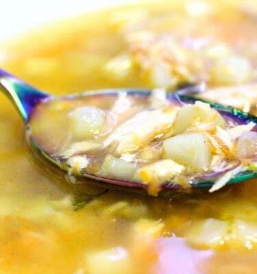 Sopa de patatas con salmón de La Grosella