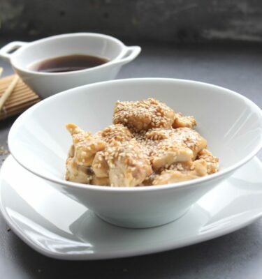 Ragú de pollo con salsa de soja y sésamo de La Grosella