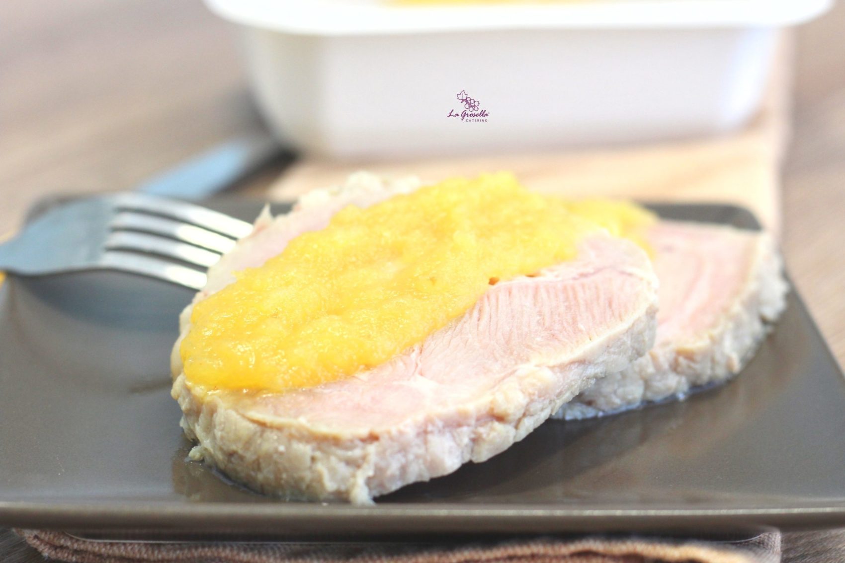 Pechuga de pavo asada con puré de piña Pechuga de pavo asada con puré de piña