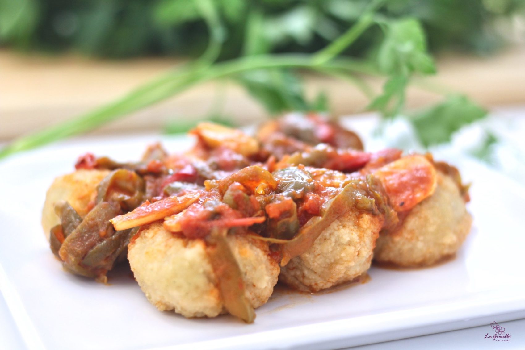 Albóndigas de merluza con salsa riojana Albóndigas de merluza con salsa riojana