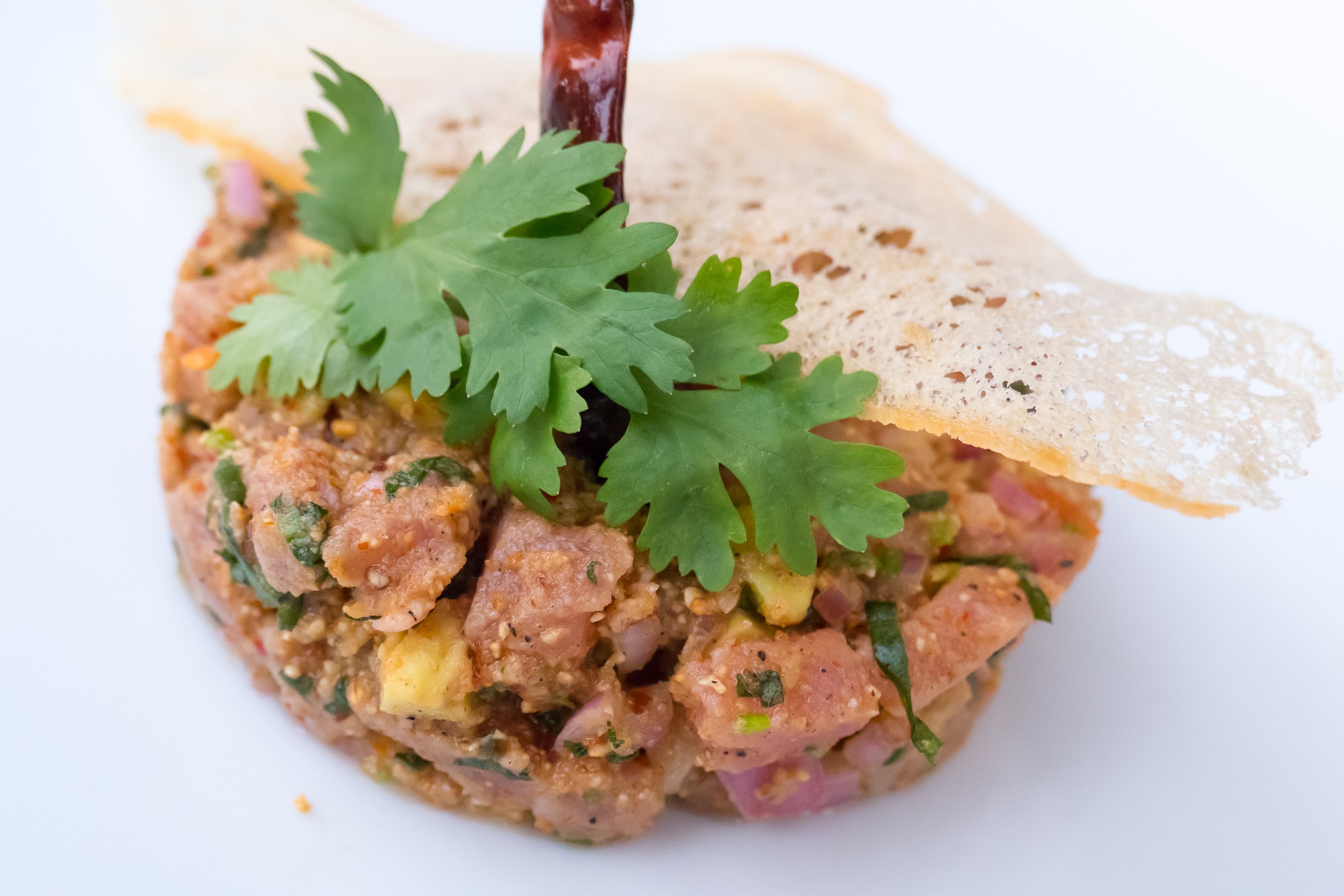 Tartar de atún con mostaza a la antigua y salsa yakitori 500 Gr. Tartar de atún con mostaza a la antigua y salsa yakitori 500 Gr.