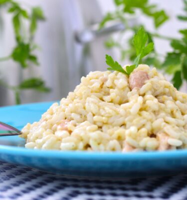 Arroz meloso con pollo al curry verde y leche de coco de La Grosella