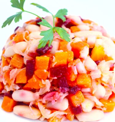 Ensalada de alubias blancas con chucrut y remolacha de La Grosella 1