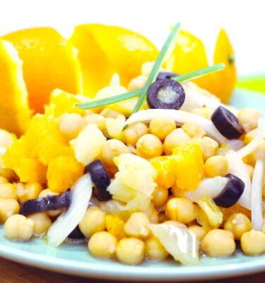 Ensalada de garbanzos con naranja y bacalao de La Grosella 1