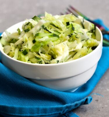Ensalada de repollo con pepino de La Grosella 1