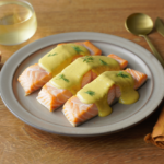 Comida a domicilio - Salmón noruego con salsa de mostaza y eneldo