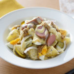 Comida a domicilio - Ensaladilla alemana con salchicha ahumada