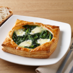 Comida a domicilio - Hojaldre relleno de espinacas y queso de cabra