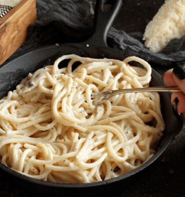 Tallarines cacio e pepe de La Grosella
