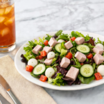 Comida a domicilio - Ensalada verde con pavo y mozzarella