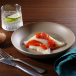 Comida a domicilio - Corvina con salsa de tomate y perejil