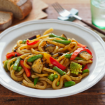 Comida a domicilio - Pasta udon con verduras y pimienta Sichuan