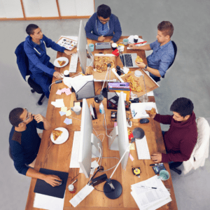 La importancia de una buena alimentación en el trabajo: mejora tu rendimiento con nuestros menús