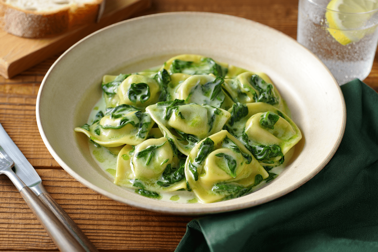 Arroz mar y tierra Tortelloni 4 quesos con salsa de champiñones