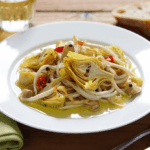 Comida a domicilio - Alcachofas con gulas y champiñones