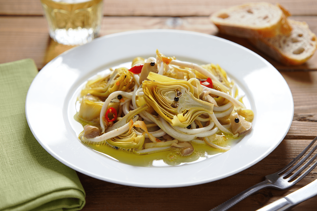 Alcachofas con gulas de La Grosella (1)