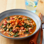 Comida a domicilio - Potaje de alubias rojas con chorizo y berza