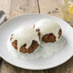 Comida a domicilio - Albóndigas con mozzarella y salsa de yogur